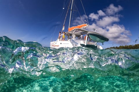 Mauritius: Full-Day Catamaran Cruise to the Northern Isles