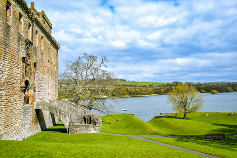 Desde Edimburgo: La Experiencia Outlander Tour Guiado