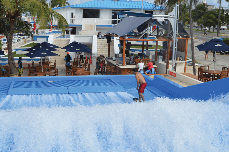 Cancun: Flowrider Surfing Experience