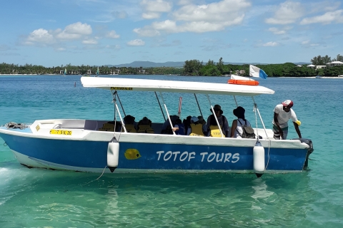 Blue Bay Mauritius: Schnorcheln Sie in der Blue Bay mit einem Glasbodenboot