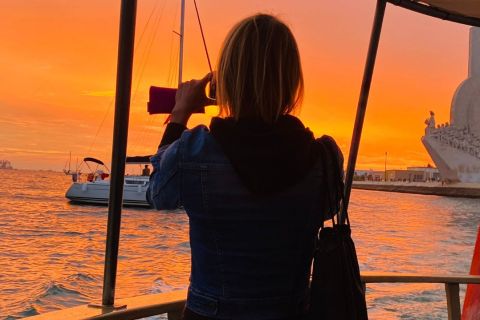 Lisbon: Classic Boat Sunset Tour With Drink