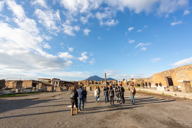 Von Rom aus: Tagestour zu den Ruinen von Pompeji mit Abholung vom Hotel