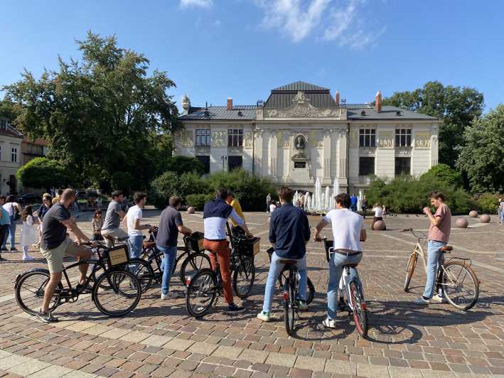Cracovia: tour in bici della città vecchia di 2 ore con test del cibo polacco
