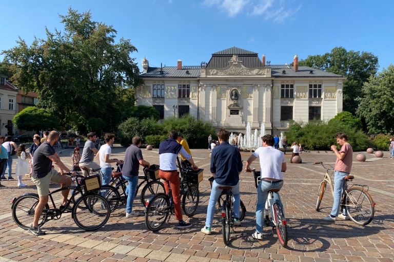 Cracovia: descubre el casco antiguo con un tour en bicicleta en grupoCracovia: tour grupal en bicicleta en alemán