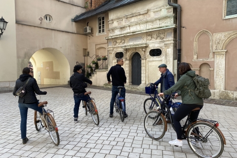 Cracovie : découvrez la vieille ville avec une visite en groupe à véloCracovie : visite en groupe à vélo en allemand