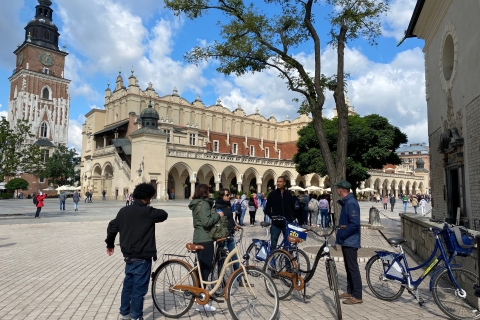 Krakow: Discover the Old Town with a Group Bike Tour Krakow: Group Bike Tour in German