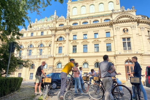 Cracovia: descubre el casco antiguo con un tour en bicicleta en grupoCracovia: tour grupal en bicicleta en alemán