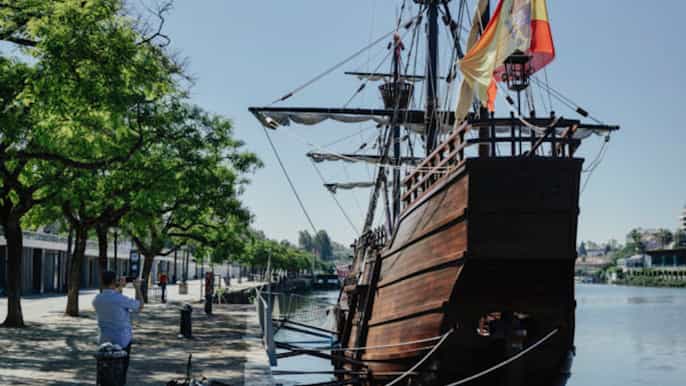 Sevilla: réplica de la Nao Victoria 500 y entrada al museo