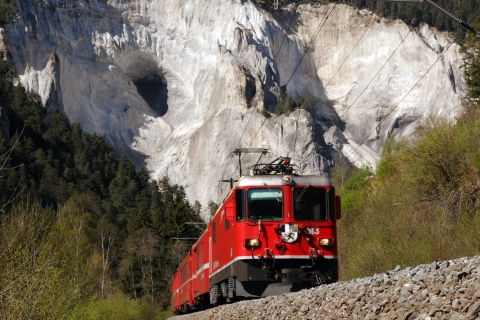 Schweiz: Swiss Travel Pass Flex Tickets4-Tage Swiss Travel Pass Flex für Reisen in der First Class