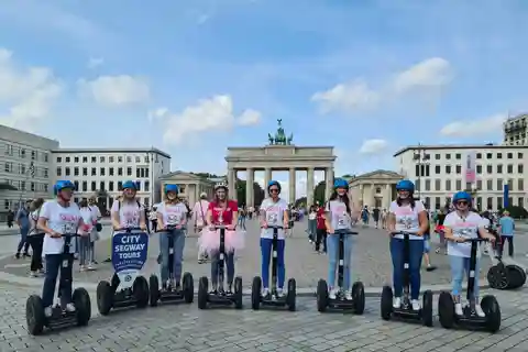 Berlin: Privat sightseeing Segway Tour