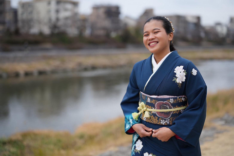 Kyoto: Kimono Rental and Hair Styling Experience