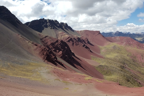 Peru: Rainbow Mountain en Red Valley Full Day Tour
