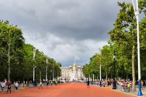 London: Changing of the Guard Walking Tour