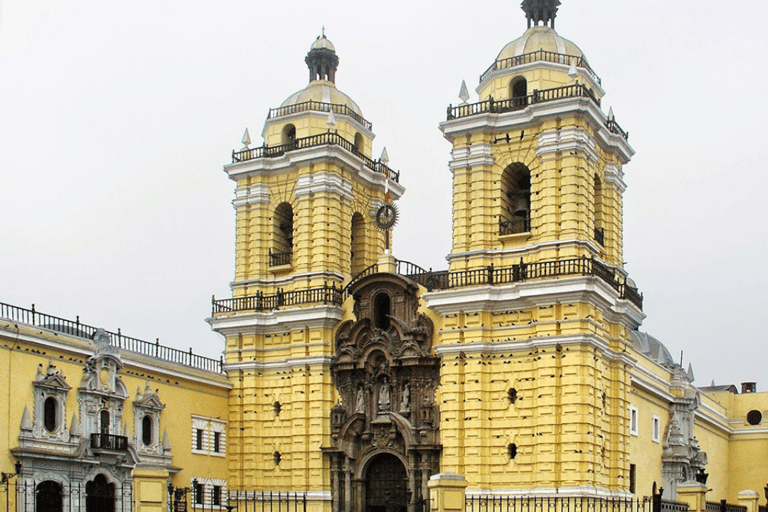 Lima: City Highlights in a Day Tour Lima: Highlights and Magic Fountains Park Small-Group Tour