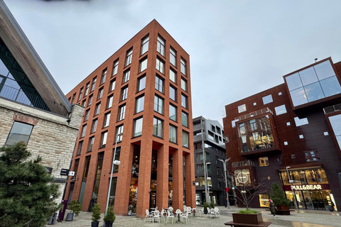 Tallinn: Kalamaja & Telliskivi Tram and Walking Tour