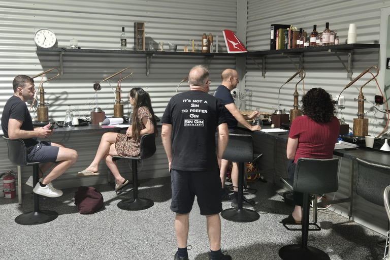 Perth : cours de maître sur la distillation du gin avec votre propre signaturePerth : Masterclass de distillation de gin avec votre propre signature