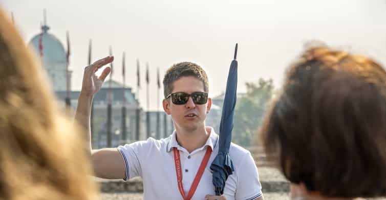 Budapest: Buda Walking Tour photo 9