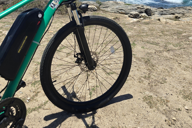 Explore Pointe des Châteaux on an electric bike
