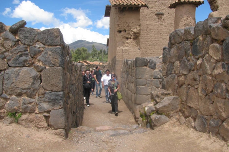 Z Cusco: 2-dniowa wycieczka na wyspy Puno i UrosOpcja z 3-gwiazdkowym podstawowym zakwaterowaniem w hotelu