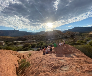 Las Vegas: Sunset Hike and Photography Tour Near Red Rock
