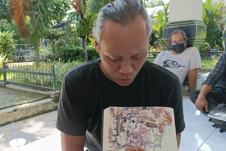 Yogyakarta: viaggio artistico e culturale con artisti localiYogyakarta: un viaggio nell'arte e nella cultura con un artista locale