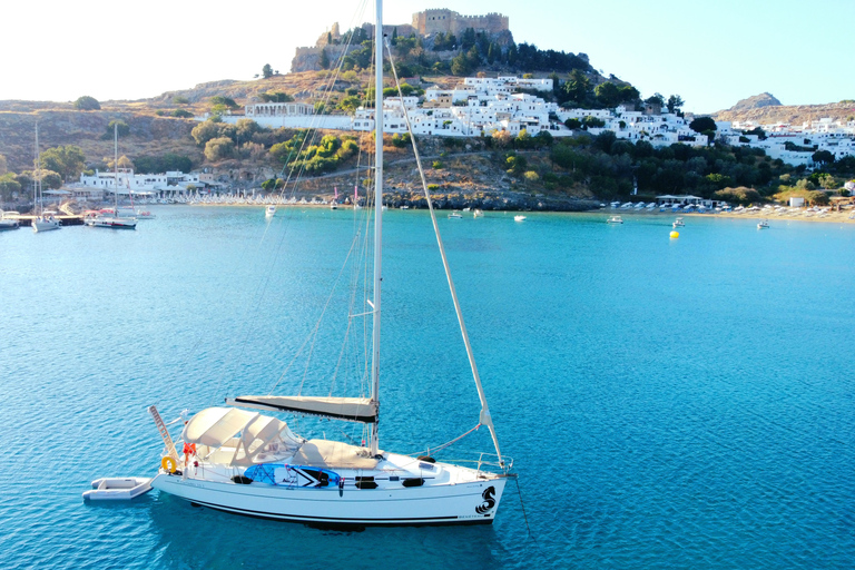 Rhodos: zeiltocht naar de baai van Kallithea Thermes