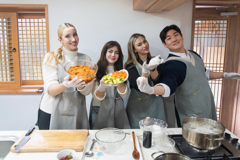 Seoul: Korean Buddhist Temple Food Cooking Class With a Monk