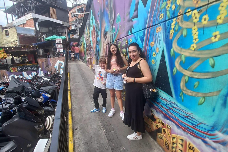 Medellín: Private Stadtrundfahrt, lokale Sehenswürdigkeiten und Comuna 13