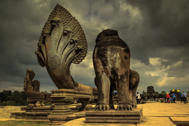 Angkor Wat: Ganztägige private Sonnenaufgangstour mit lokalem Guide