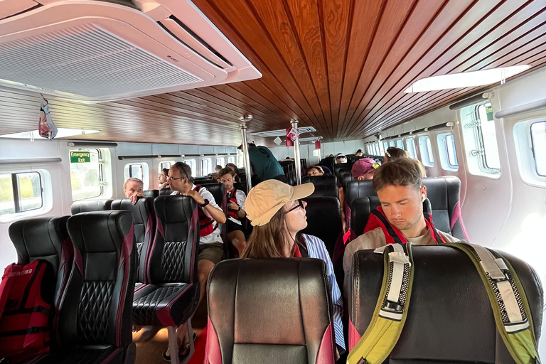 Fast Boat Transfer: Bangsal & Gili Islands ⇄ Nusa Penida The Tanis Fast Cruise: Bangsal & Gili Islands to Nusa Penida