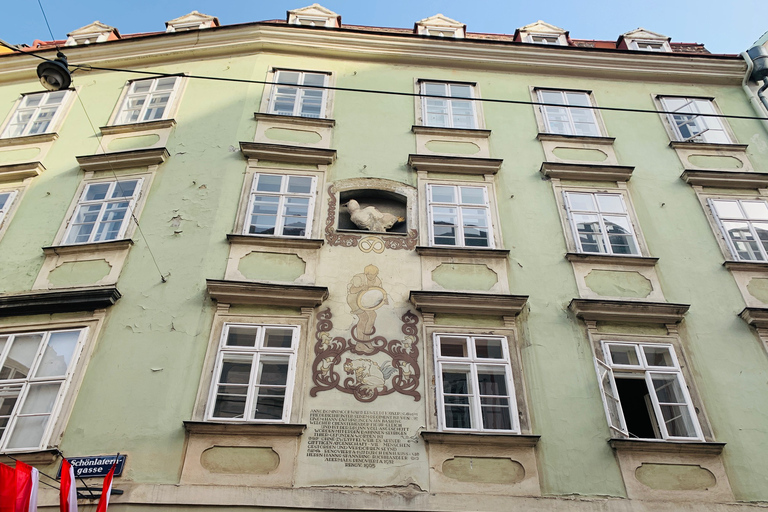 Vienna: Hidden Gems, Secret Courtyards, Legends and Symbols