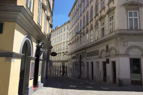 Vienna: Hidden Gems, Secret Courtyards, Legends and Symbols