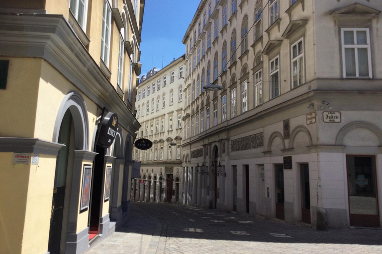 Vienna: Hidden Gems, Secret Courtyards, Legends and Symbols