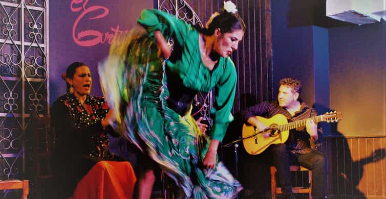 Madrid: Local Flamenco Show at El Cortijo photo 8