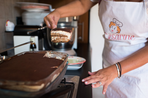 Milão: Aula de macarrão e tiramisu na casa de um morador local