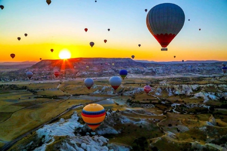 Kapadocja: lot balonem i podziemna wycieczka po mieście