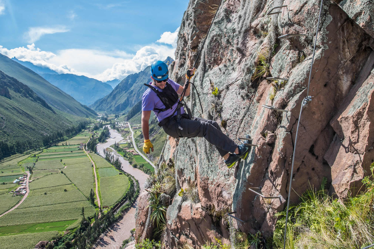 Von Cusco: Via Ferrata und Sky Lodge Zipline