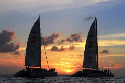 Simpson Bay: Sunset Cruise with Open Bar and Snacks
