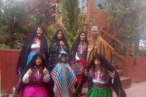 Desde Puno: visita la isla de Amantani y los uros locales con almuerzoDesde Puno: Visita Isla Taquile y Locales con Almuerzo