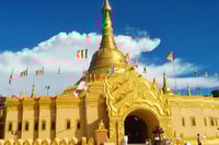 Medan, malerische Stadt Berastagi - Housity