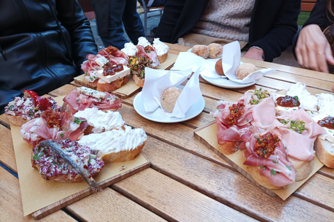 Venedig: Guidad rundtur med Aperitivo-matVenedig: Bacaro matupplevelse