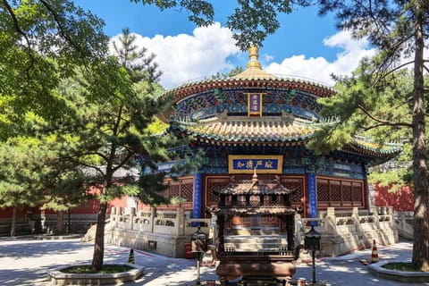 Beijing: Tanzhe Temple & Historic Sites Private Combo Tour