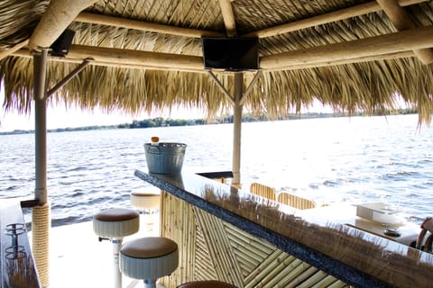 Key West: Private Tiki Bar Party Boat & Mini Sandbar