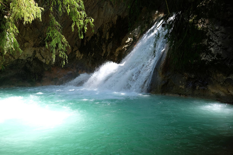 Escursione + bagno alle cascate di Apoala