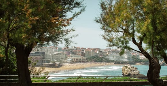 From San Sebastian: Biarritz, St. Jean de Luz & Hondarribia