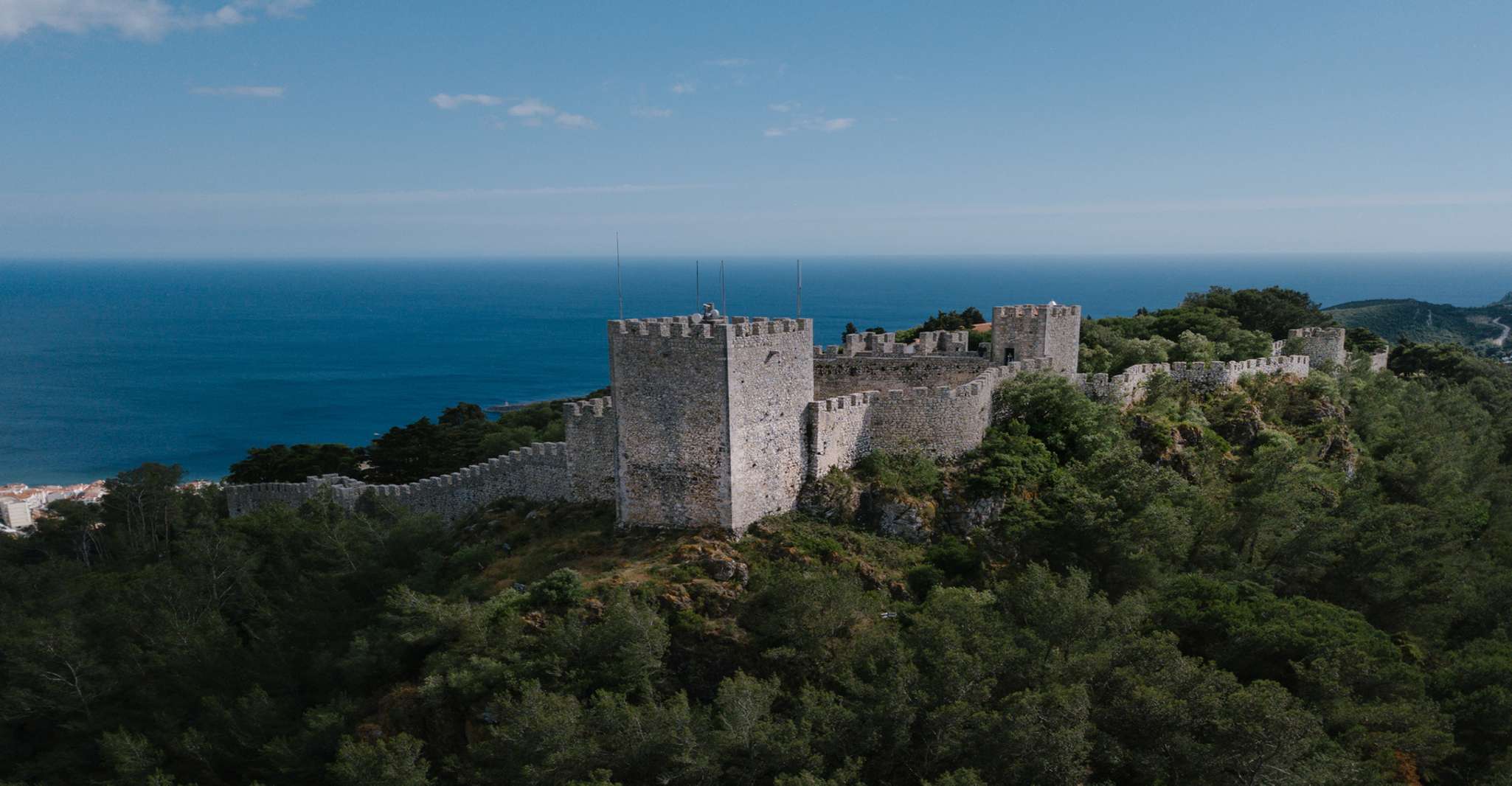From Lisbon or Sesimbra, 4x4 Tour to Cape Espichel - Housity