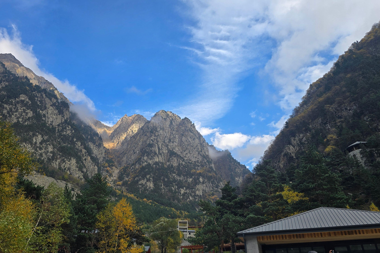 3-Day All-Inclusive Georgia Tour: Tbilisi & Kazbegi