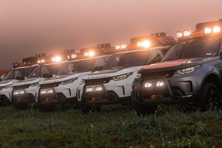 Whistler: Morning with the Bears Land Rover Scenic Tour