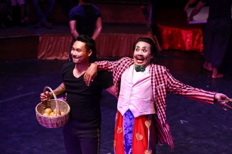 Siem Reap: Phare, die kambodschanische Zirkusshow TicketsPhare Insider: Abschnitt A VIP Tickets und Backstage Tour