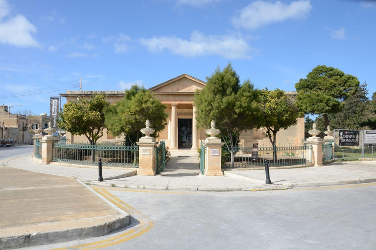 Discover Malta by Tuk-Tuk: Half Day Tour